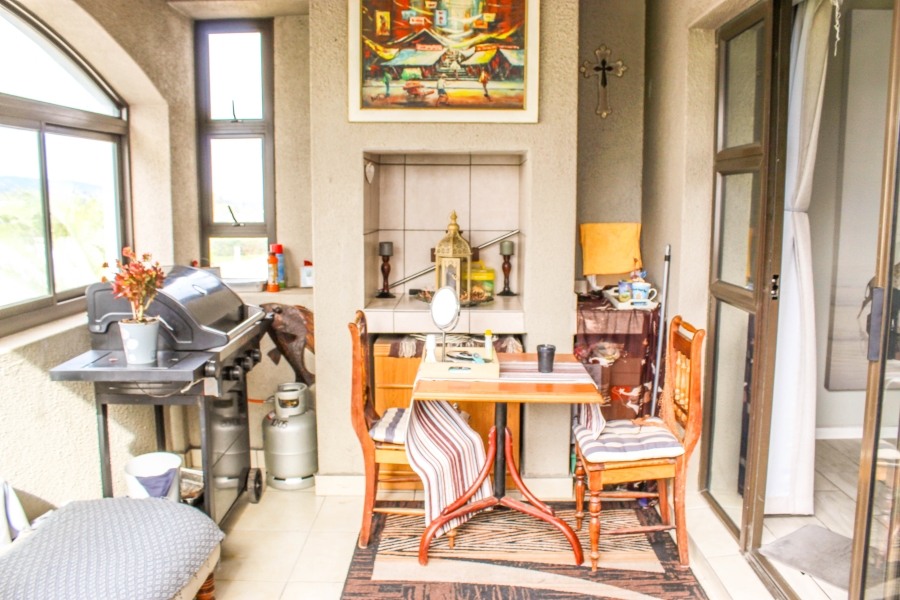 2 Bedroom Property for Sale in Vredekloof Western Cape